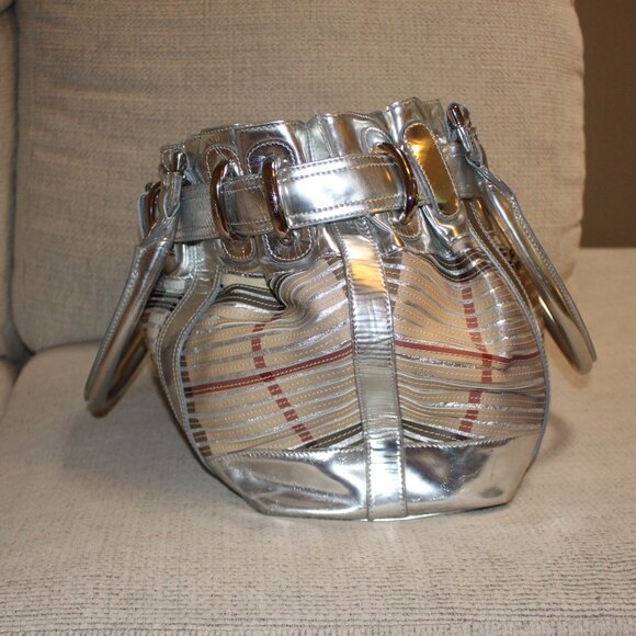 Burberry Sliced Check Beaton Tote - Picture 3 of 10